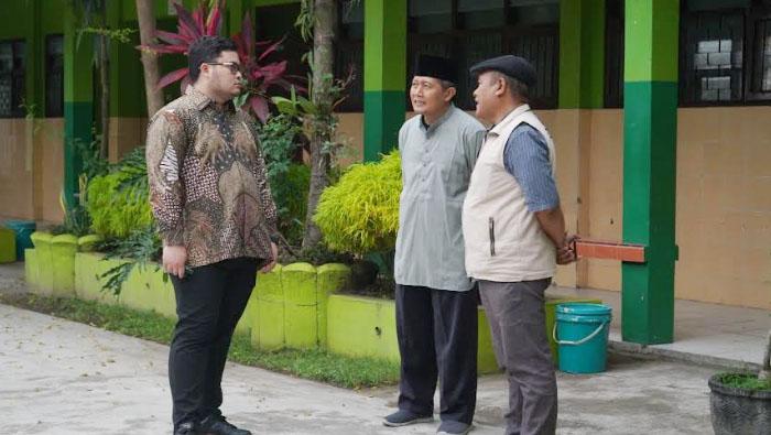 bupati-kediri-tinjau-sekolah-unggulan.jpg