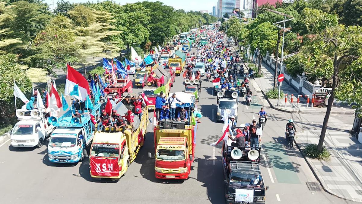 demo-buruh-Aksi-akan-terpusat-di-depan-Kantor-Gubernur-Jawa-Timur.jpg