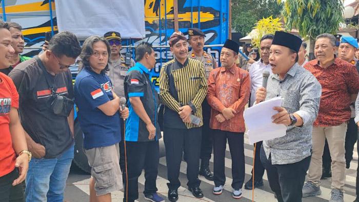 Sopir Truk Protes Razia Kendaraan ODOL di Trenggalek, DPRD Teruskan Aspirasi ke Pemerintah Pusat