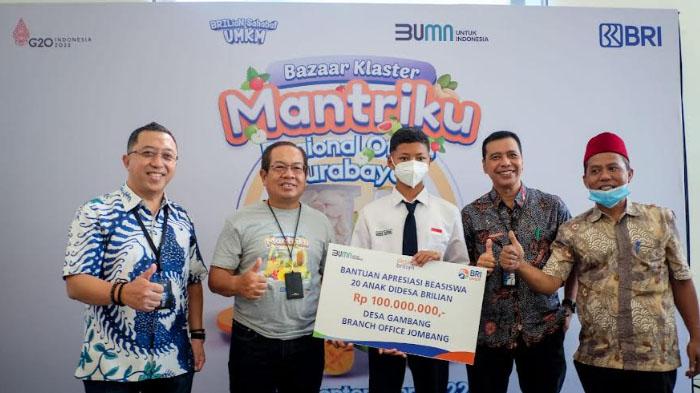 di-Area-Lobby-Gedung-Plaza-BRI-di-Surabaya.jpg