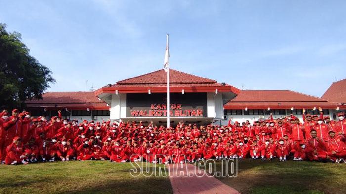 Lepas Kontingen Porprov Jatim 2022, Wali Kota Blitar Berpesan Para Atlet Jaga Stamina