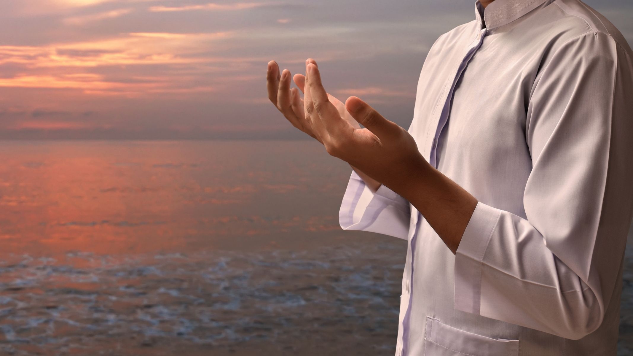 Tidak Hapal Doa Qunut Subuh, Buya Yahya: Anda Bisa Ganti dengan Doa Apa Saja