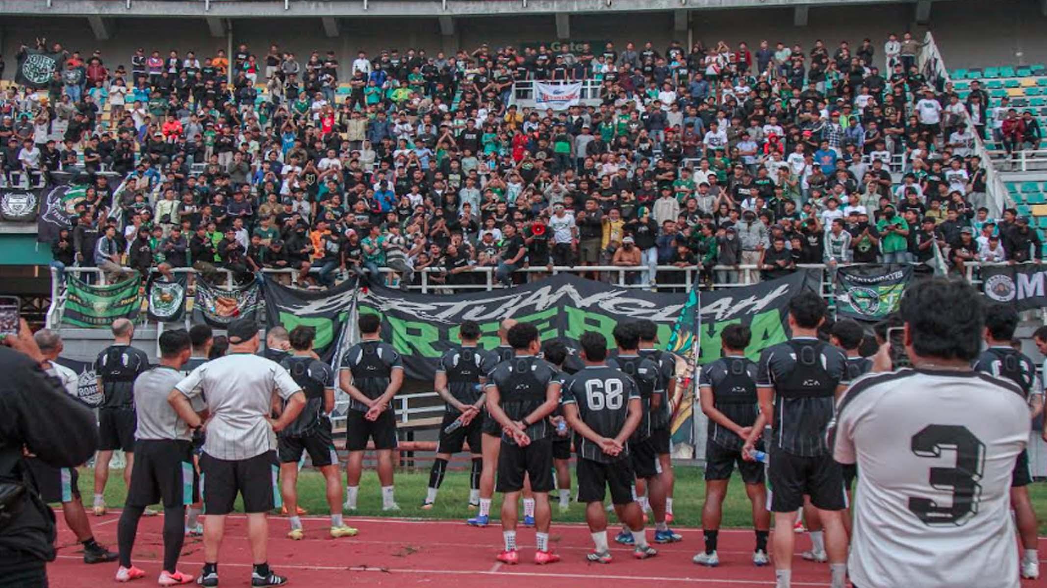 Harapan Bonek Persebaya Surabaya Finish Empat Besar Klasemen