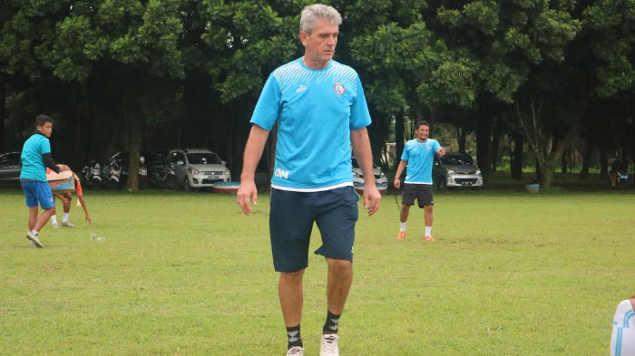 Pelatih Fisik Dusan Momcilovic Resmi Dilepas, begini Reaksi Pelatih Arema FC Milan Petrovic