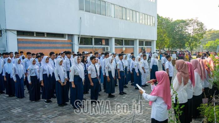 ejumlah-siswa-dan-guru-mundur-yang-terjadi-belakangan-ini-di-beberapa-wilayah.jpg