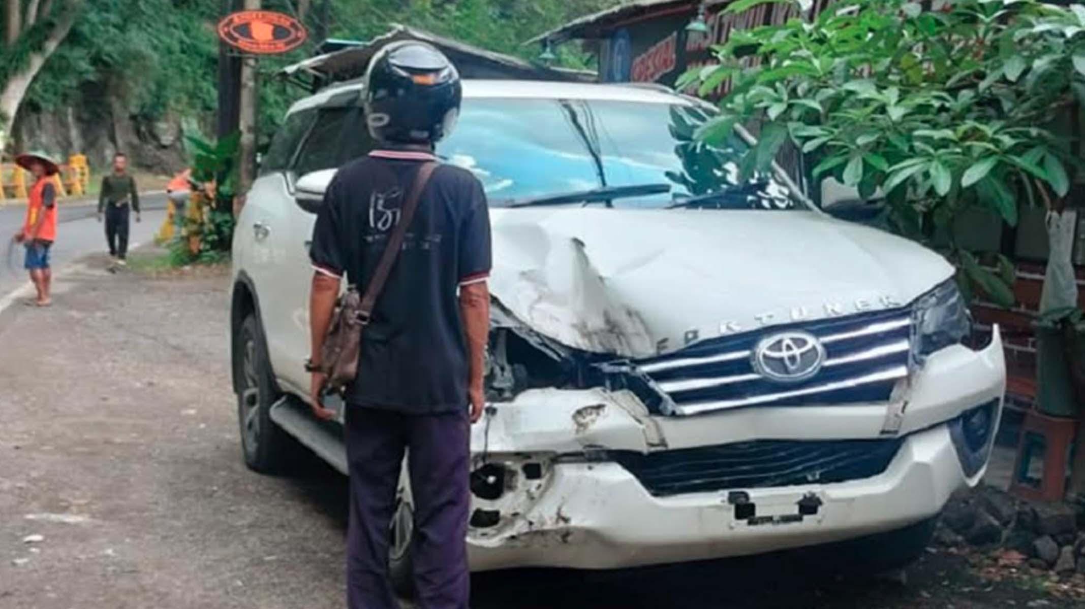 fortuner-korban-batu-longsor-trenggalek.jpg