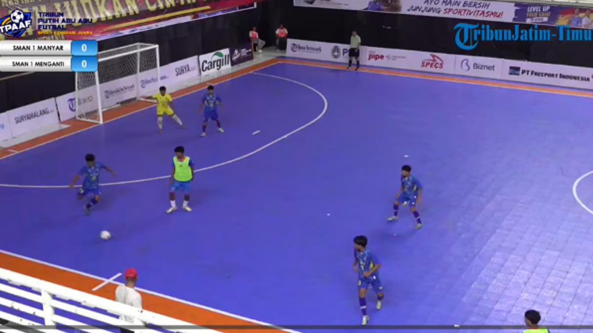 futsal-unggul-dengan-skor-lima-gol-tanpa-balas-atas-SMAN-1-Menganti.jpg