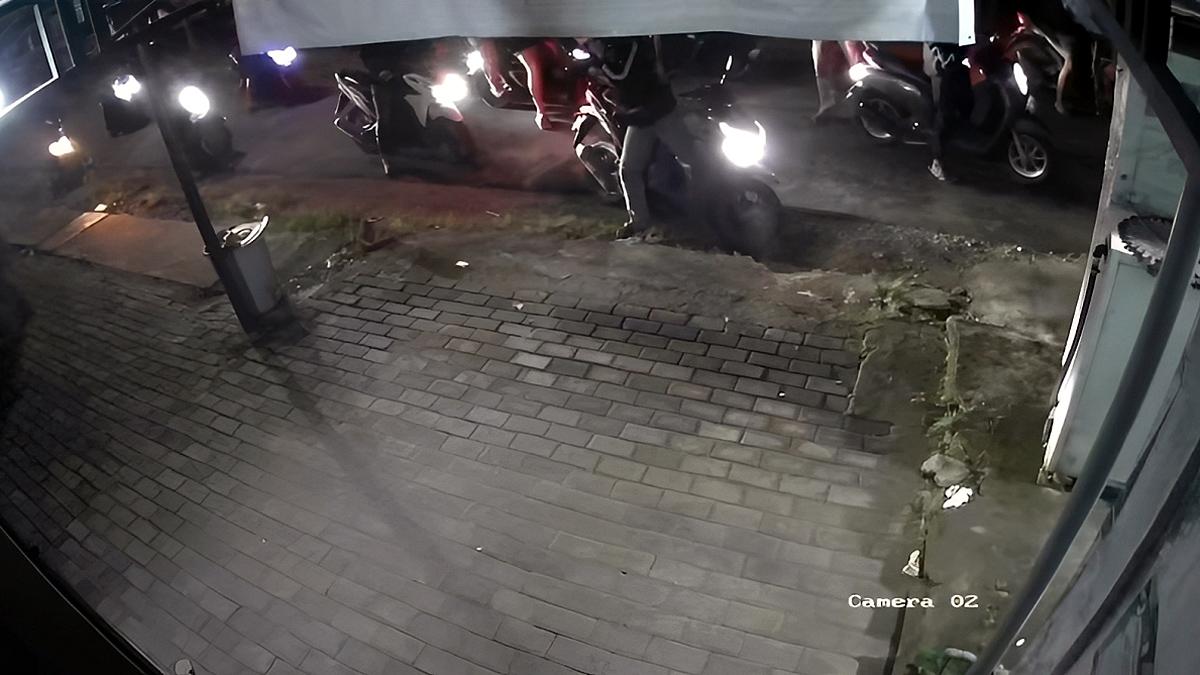 Konvoi Berdarah di Gresik: 4 Orang Dikeroyok Gengster, Polisi Amankan 6 Terduga Pelaku