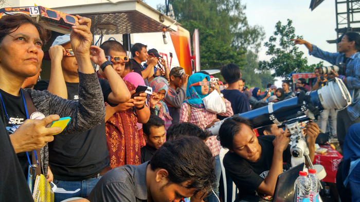 Susan Kecewa, Jauh-jauh Datang Tapi Tak Bisa Lihat Gerhana