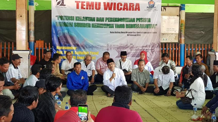 gus-ipul-dengar-curhatan-nelayan-gresik_20180216_191352.jpg