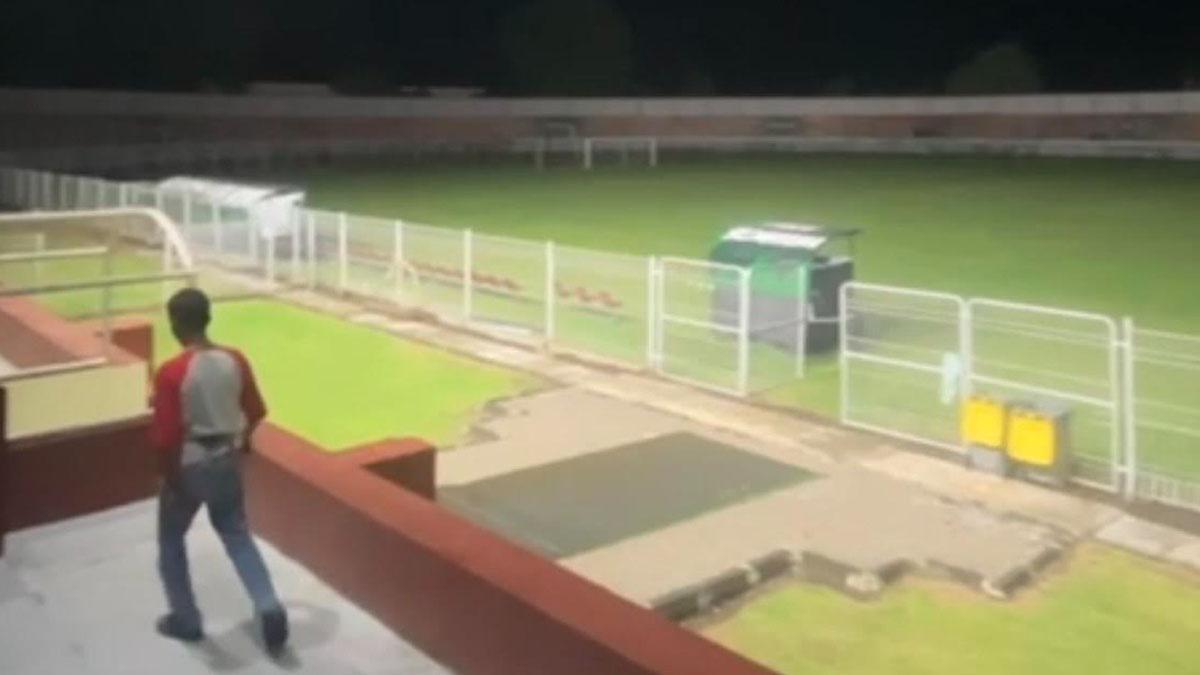 Pasuruan United Tuan Rumah 16 Besar, Tambah Lampu Penerangan Dan Benahi Drainase Stadion Pogar