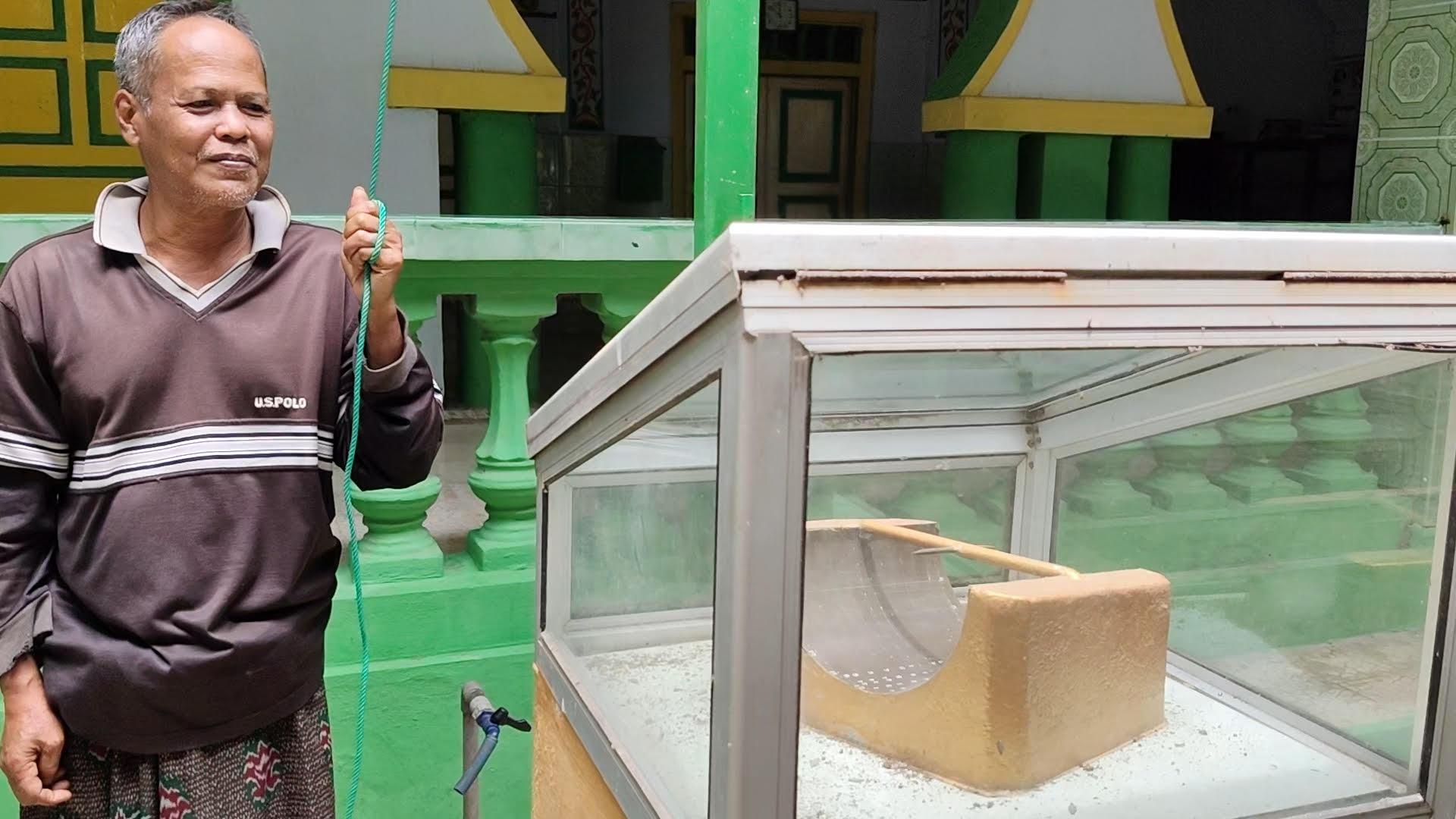 Unik dan Langka Masjid Di Kediri Pakai Jam Matahari Tradisional Penanda Waktu Salat, Dari 1920 an 