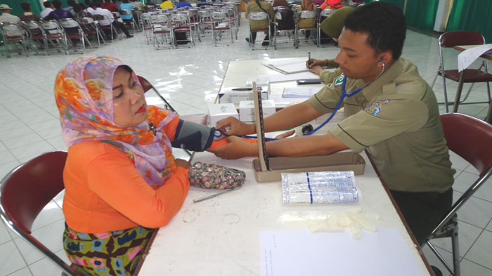 Juru Masak Wajib Vaksin Tifoid