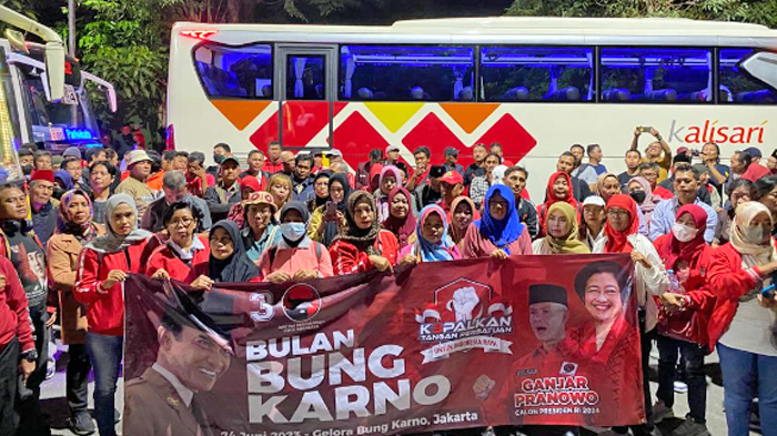 Kader PDIP Surabaya Ramai-Ramai Berangkat ke Jakarta, Merahkan Puncak Bulan Bung Karno 2023 di GBK