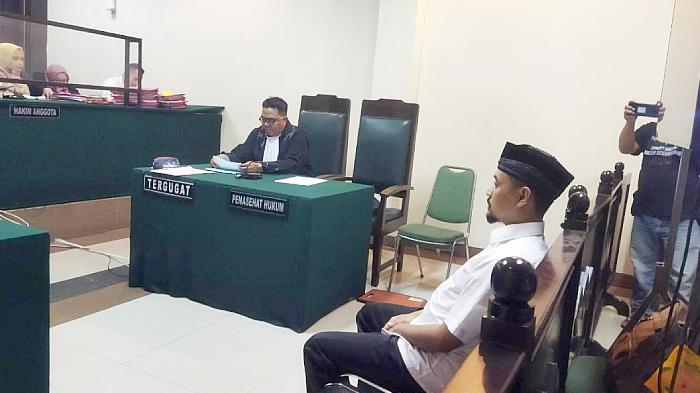Kades di Jember yang Tampar Wanita Pemandu Karaoke Mulai Disidang, Korban Disebut Cemburu