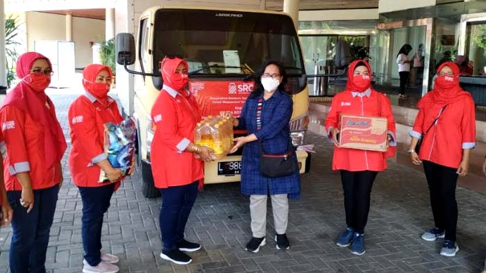 Paguyuban Sampoerna Retail Community Rayakan HUT dengan Donasi Sembako untuk Terdampak Covid-19