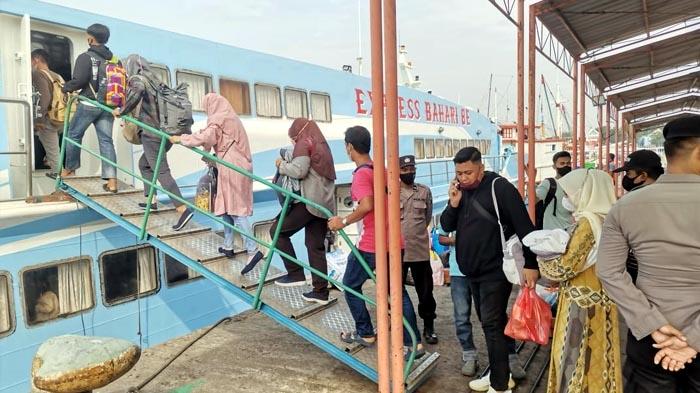 Armada Kapal Ditambah untuk Layani Pemudik Gresik-Bawean, Prediksi Puncak Mudik Jumat Besok
