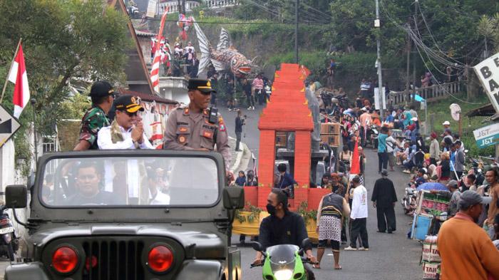 Jadi Tradisi Tahunan Desa-Desa di Kecamatan Trawas, Pawai Budaya Promosikan Wisata di Mojokerto