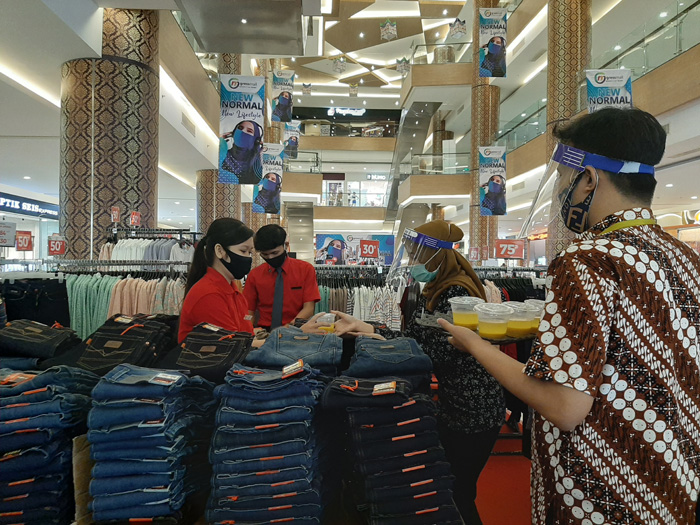 Cara Unik Mal di Gresik Supaya Karyawan dan Pengunjung Tak Tertular Covid-19
