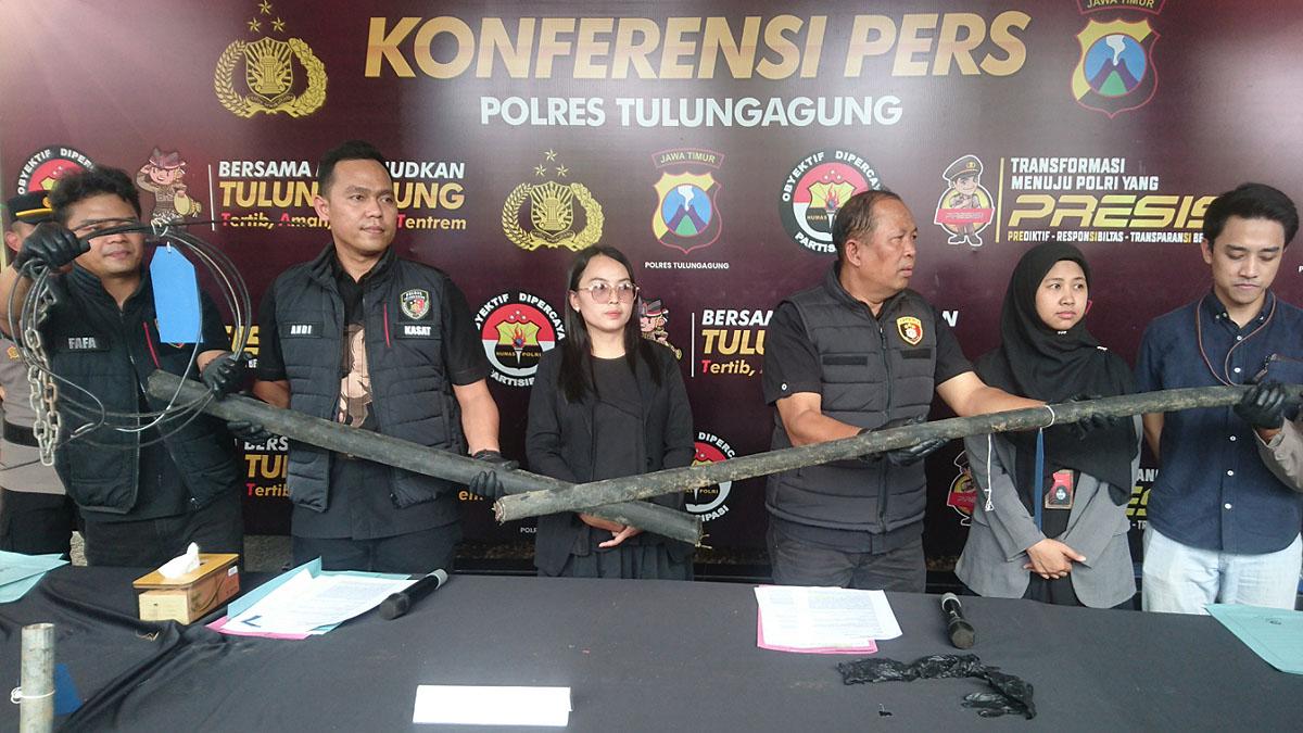 kasus-pencurian-kabel-tembaga-milik-PT-Telkom-di-Tulungagung-Jatim.jpg