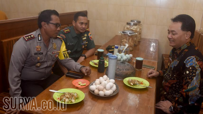 kediri-makan-soto_20180216_161451.jpg