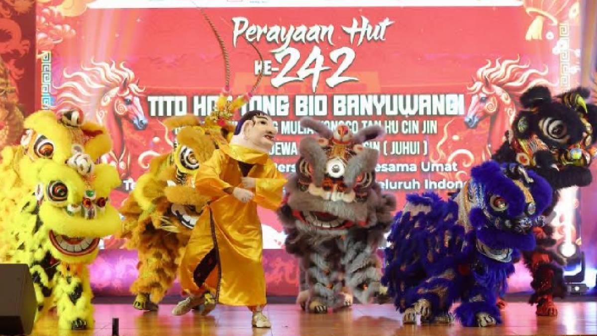 kehadiran-ratusan-umat-Tri-Dharma-dari-berbagai-daerah-Indonesia.jpg