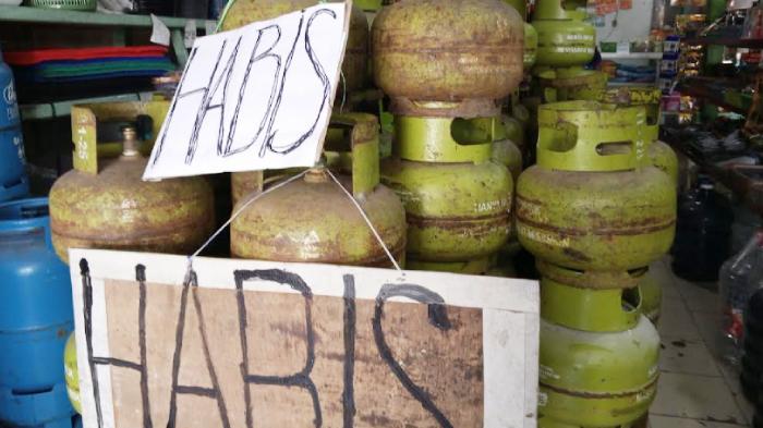 kelangkaan-gas-elpiji-3-kg-di-Tulungagung.jpg