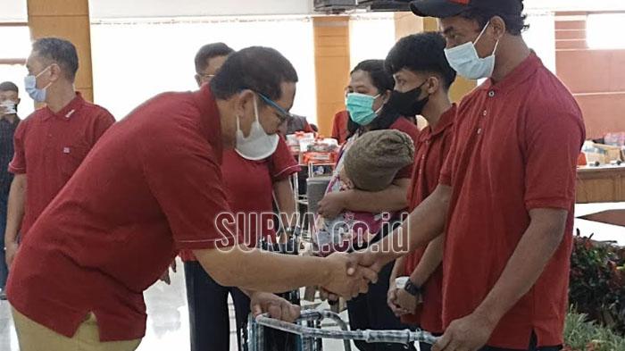 kepada-penyandang-disabilitas-Senin-5122022.jpg