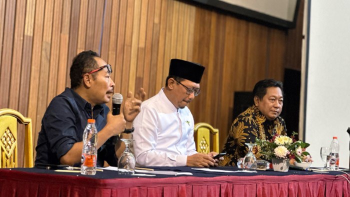 ketua-DPRD-pasuruan-berpamitan.jpg