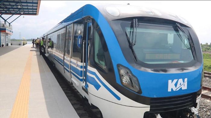 KAI Daop 8 Surabaya : Ketepatan Waktu KA Makassar - Pare-pare Capai 97 Persen