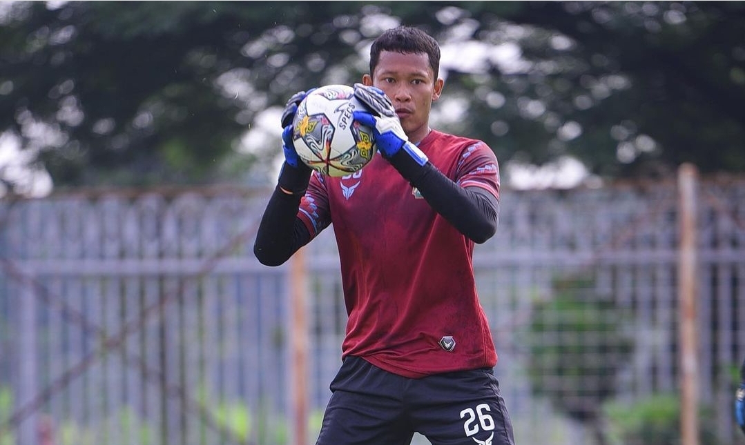 kiper-persikabo-syahrul-fadil-yang-turun-gantikan-nadeo-di-laga-piala-aff-2022.jpg