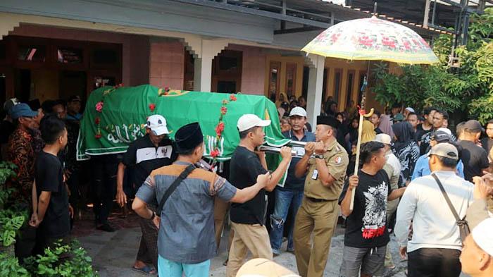 Korban Tragedi Subuh Berdarah di Bojonegoro Sudah Dimakamkan, Sosok Almarhum Disegani Warga