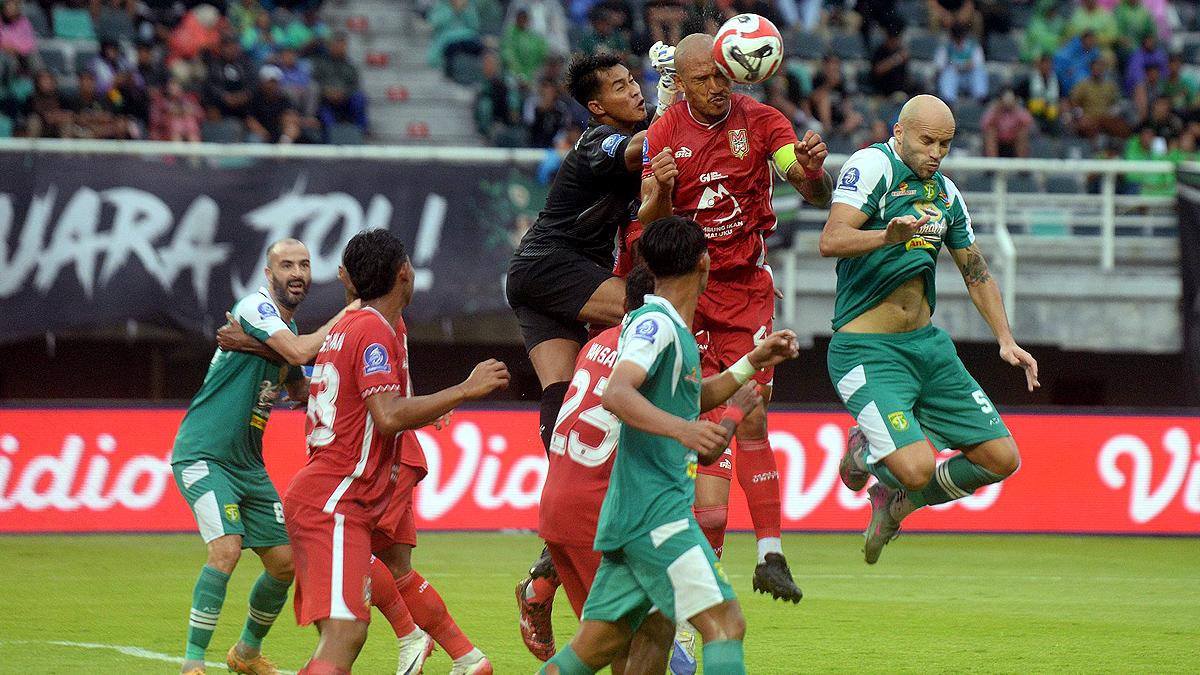 laga-Persebaya-vs-Malut-United-di-Stadion-GBT-1012026jpg.jpg