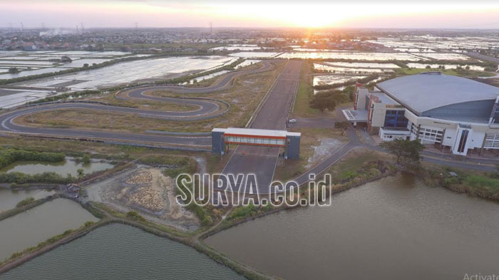 lintasan-balap-sirkuit-gelora-bung-tomo-gbt-surabaya-drone-rabu-372019.jpg