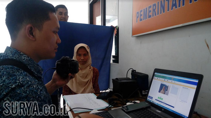 Dispendukcapil Surabaya Siapkan Program Ini untuk Mudahkan Perekaman e-KTP Lansia