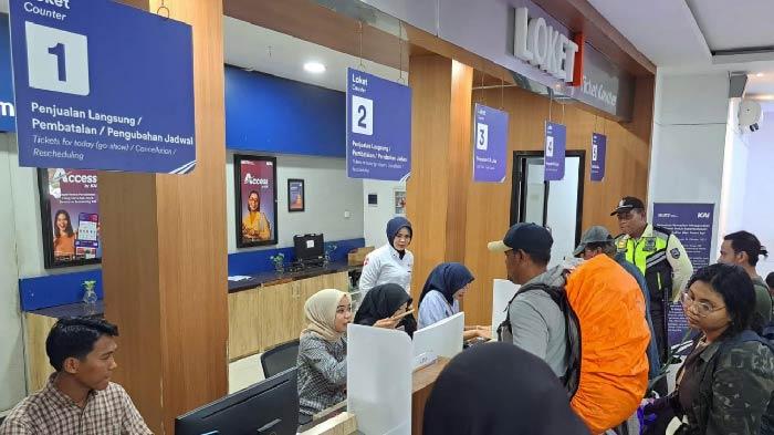 Jelang Mudik Lebaran 2024, Ratusan Ribu Tiket Kereta Api di Daop 8 Surabaya Sudah Terjual