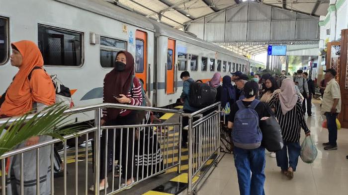 Kereta Api PSO, Solusi Pengguna Transportasi Umum Jarak Jauh dengan Harga Terjangkau
