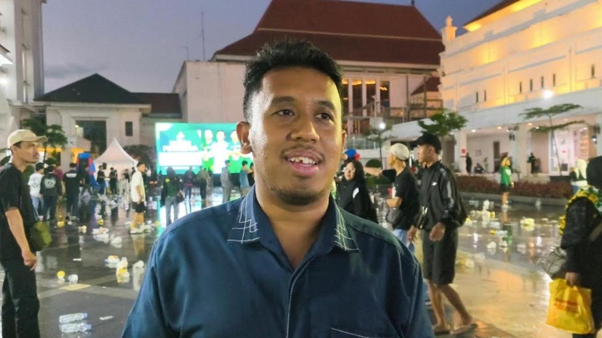 memuji-kesuksesan-nonton-bareng-nobar-laga-Persebaya-Vs-Arema.jpg
