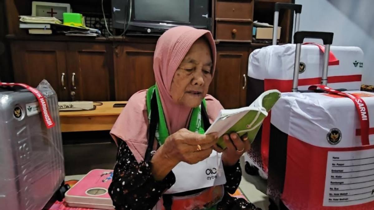 mengikuti-setiap-tahapan-persiapan-sebelum-berangkat-ke-Tanah-Suci.jpg