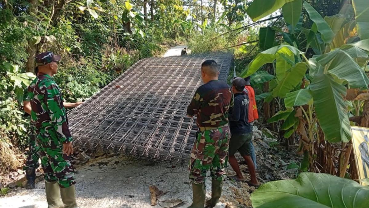 Kodim 0812 Lamongan Mulai Pengerjaan Fisik Pra TMMD ke-129 di Desa Telemang - Surya.co.id