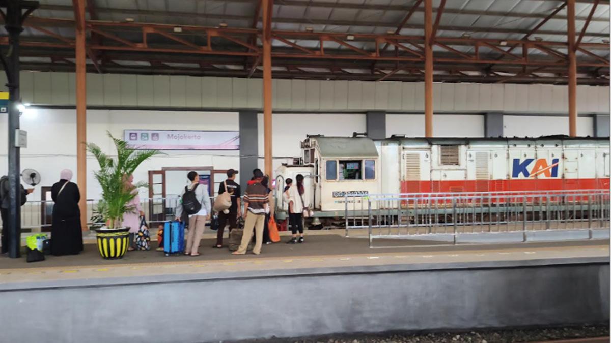 momen-libur-panjang-untuk-liburan-ke-luar-kota-menggunakan-KA-Jarak-Jauh.jpg