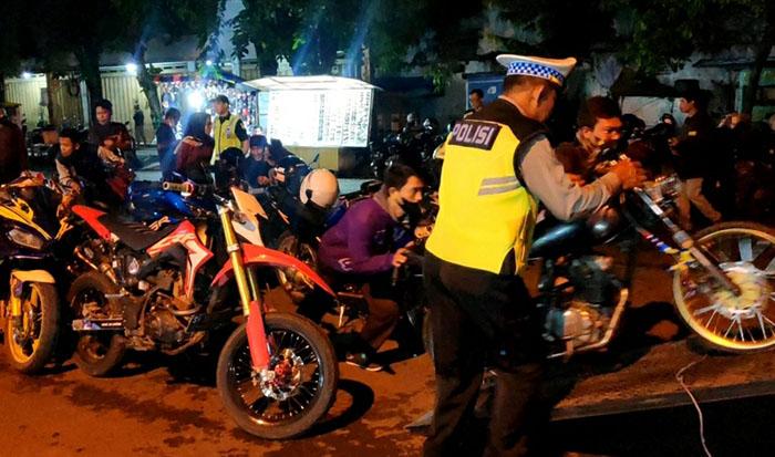 motor-knalpot-brong-diamankan-Polres-Tuban-saat-pergantian-tahun-baru.jpg