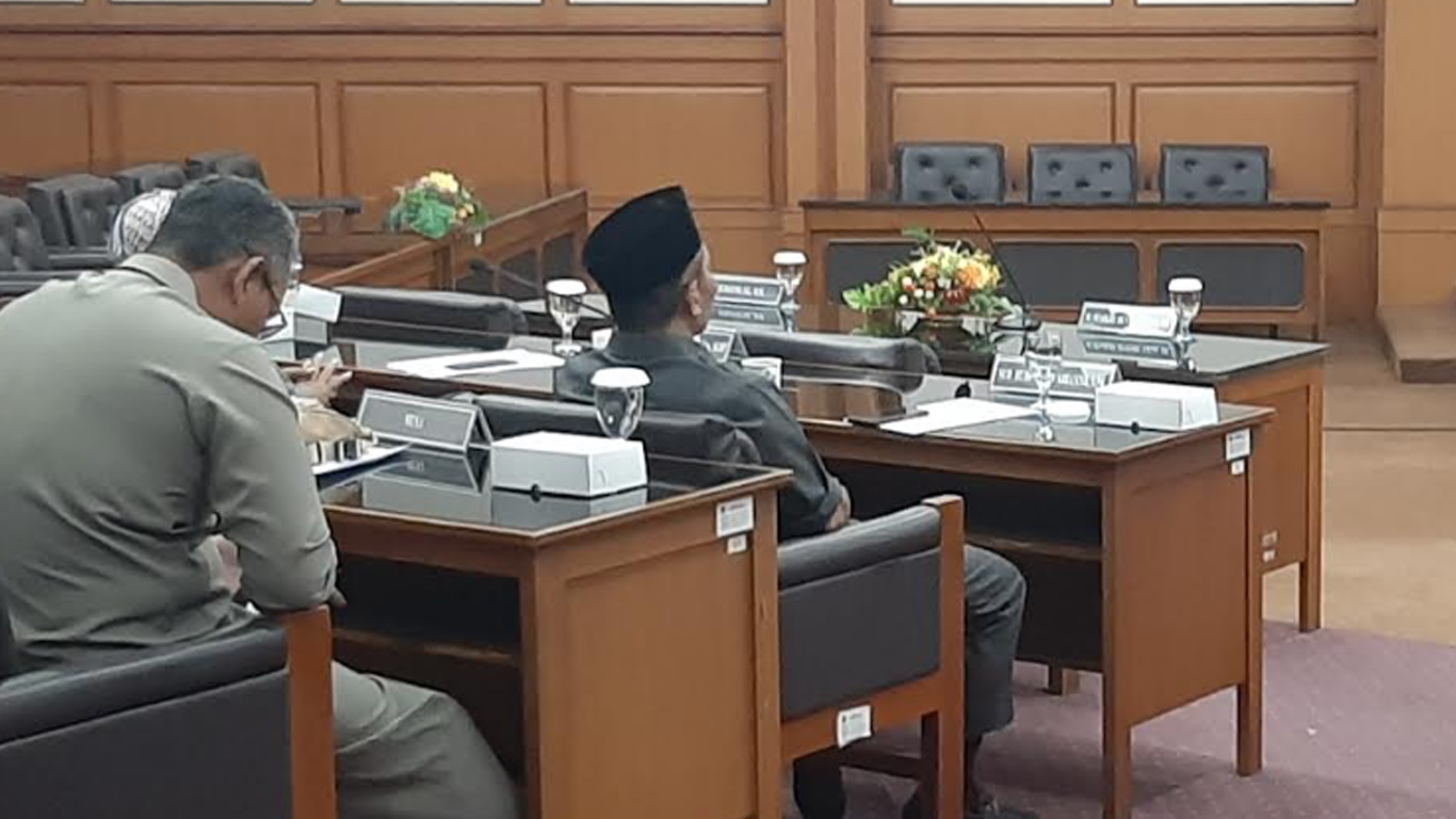 Jadi Tersangka Penistaan Agama, Nur Hudi DA Tetap Jalankan Tugas Ikut Rapat Paripurna DPRD Gresik