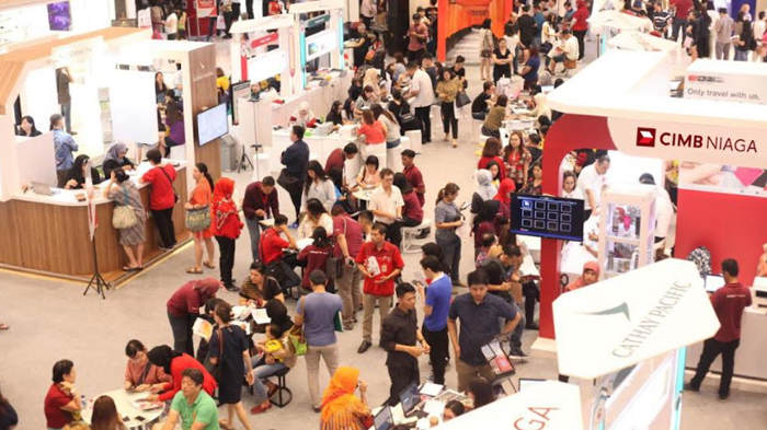 pameran-cathay-pasific-bersama-cimb-niaga.jpg