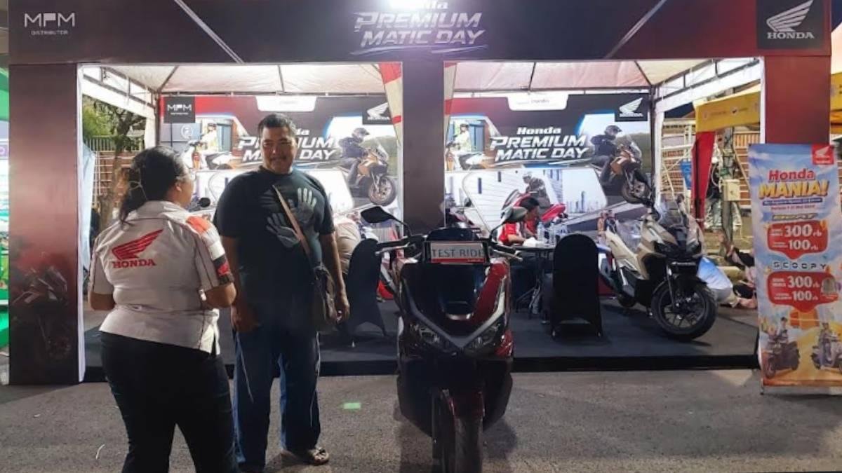 pameran-produk-test-ride-hiburan-hingga-promo-pembelian-motor.jpg