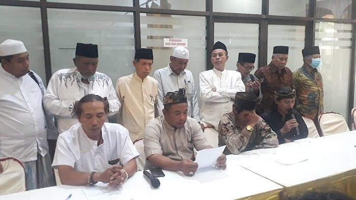 Penahanan Nur Hudi dan Para Tersangka Kasus Pernikahan Manusia dengan Domba di Gresik Ditangguhkan