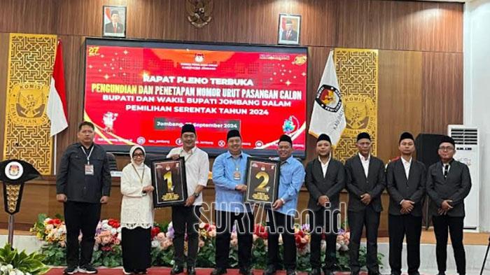 paslon-Mengambil-Nomor-Urut-di-KPU-Jombang.jpg