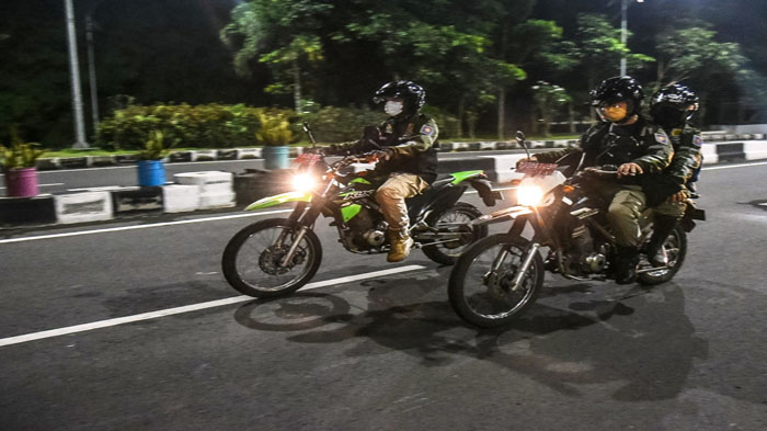 patroli-gereja-satpol-pp-surabaya.jpg