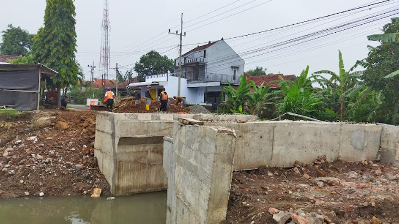 pembangunan-jembatan-di-kecamatan-ngronggot-nganjuk.jpg