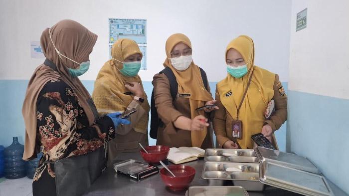 Cegah Kontaminasi Lewat Uji Sampel Hingga SLHS, Dapur SPPG Kota Kediri Dipastikan Layak dan Sehat
